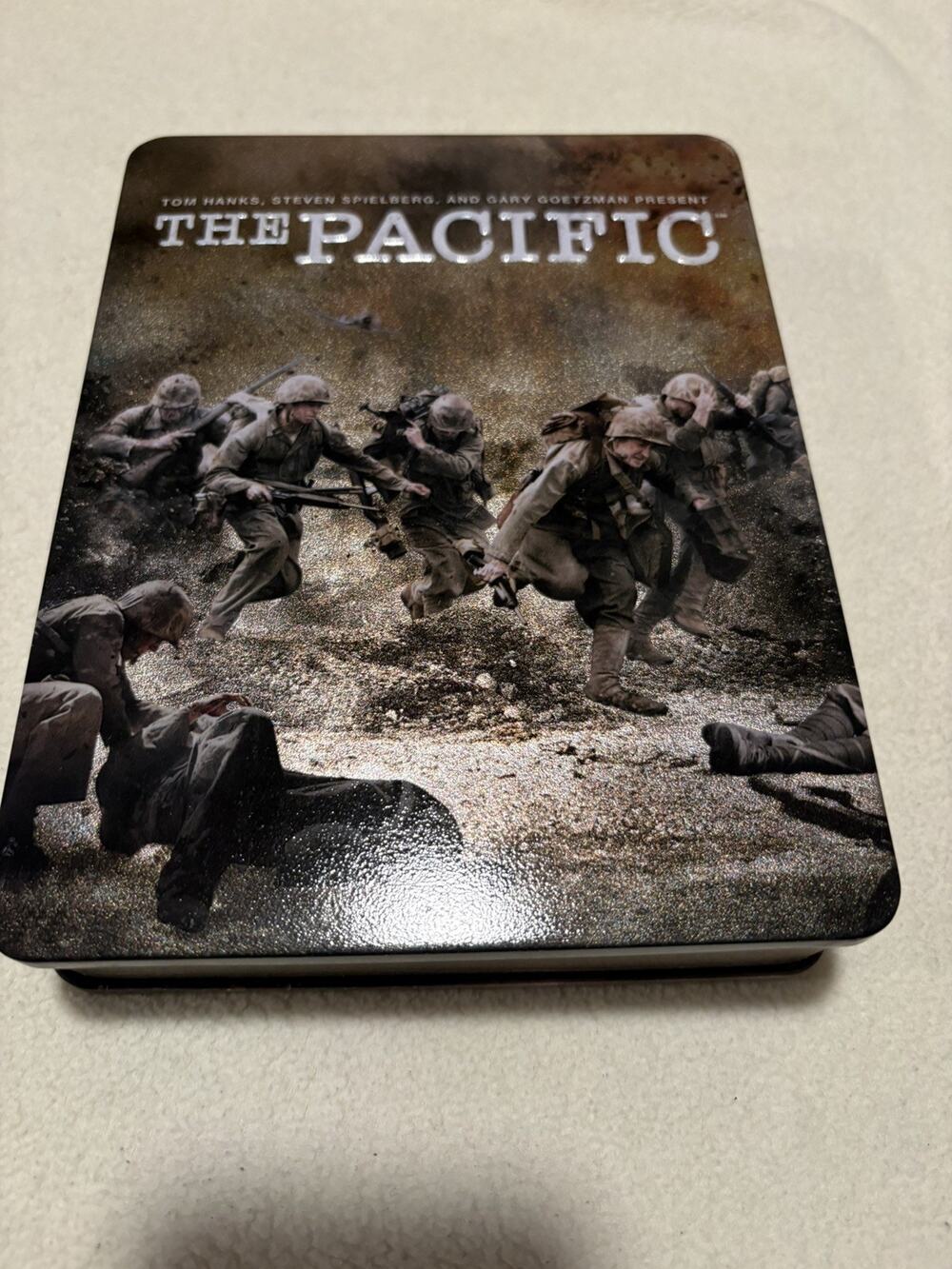 The Pacific (Blu-ray,6-Disc Box Set) in Tin Case, HBO War Mini-Series, Tom Hanks